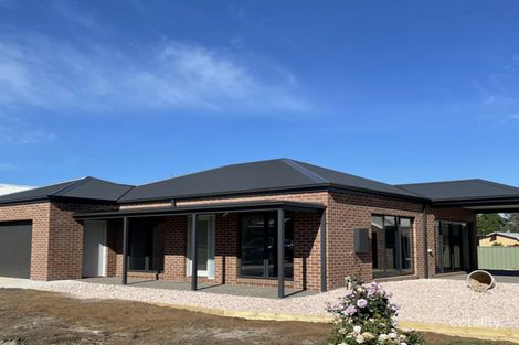 13 Lakeside Ct, Hamilton, VIC 3300