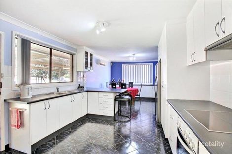 Property photo of 61 Chaperon Crescent Minto NSW 2566