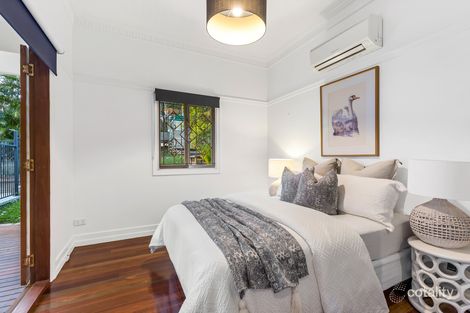 Property photo of 70 Donald Street Camp Hill QLD 4152