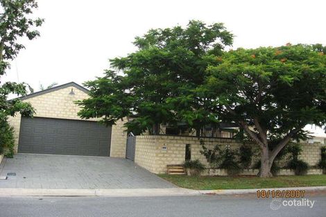 Property photo of 4 Bahia Court Broadbeach Waters QLD 4218