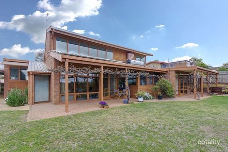 Property photo of 14 Pope Street Bairnsdale VIC 3875