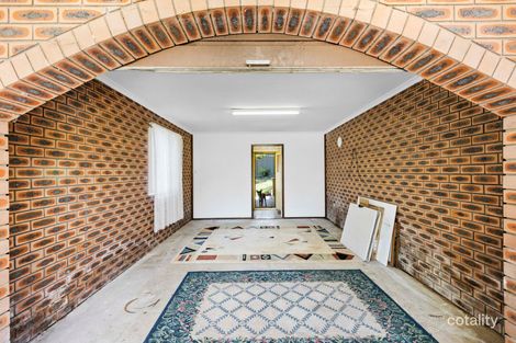 Property photo of 39 Beauty Crescent Surfside NSW 2536