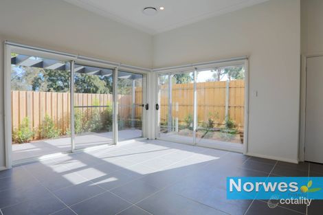 Property photo of 10 Durack Crest Norwest NSW 2153