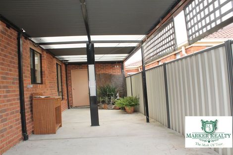 Property photo of 31 Emerald Circuit Craigieburn VIC 3064
