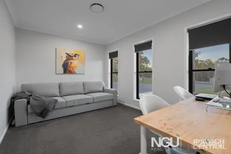 Property photo of 17 Bottlebrush Crescent Rifle Range QLD 4311