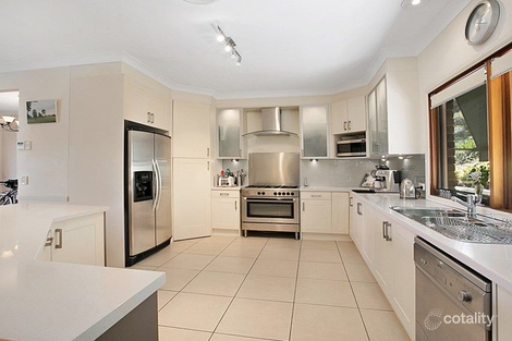 Property photo of 20 Robertson Place Fig Tree Pocket QLD 4069