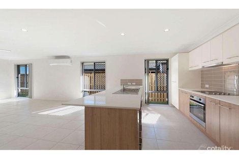 9 Kingfisher St, Pimpama, QLD 4209