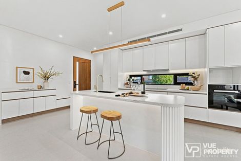 Property photo of 8 Torrington Drive Marsfield NSW 2122