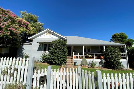 53 Caple St, Young, NSW 2594