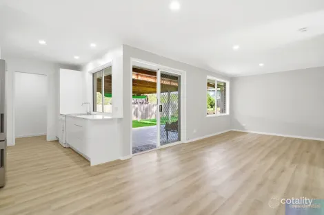 Property photo of 8 Sandra-Ann Drive Edens Landing QLD 4207