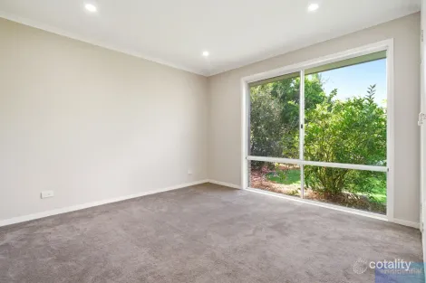 Property photo of 8 Sandra-Ann Drive Edens Landing QLD 4207