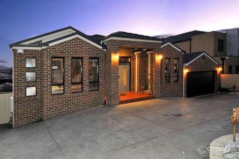 13 Langbourne Ct, Greenvale, VIC 3059