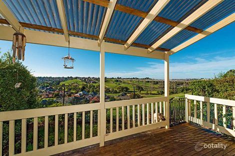 Property photo of 40 Seggan Circle Gowanbrae VIC 3043