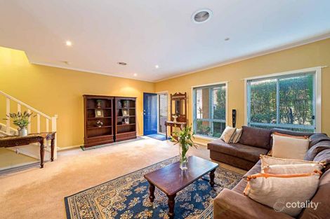 Property photo of 40 Seggan Circle Gowanbrae VIC 3043