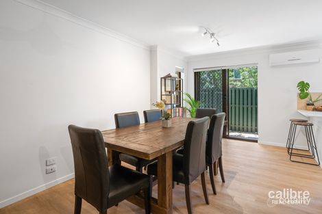 Property photo of 2/9 Brasted Street Taringa QLD 4068