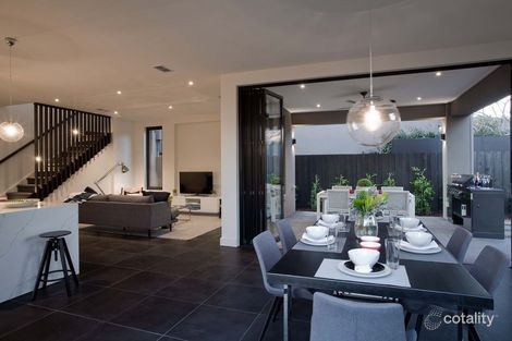 Property photo of 2 Winfield Road Balwyn North VIC 3104
