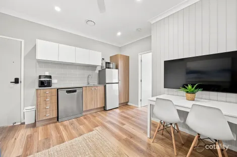 36 Thynne Rd, Morningside, QLD 4170