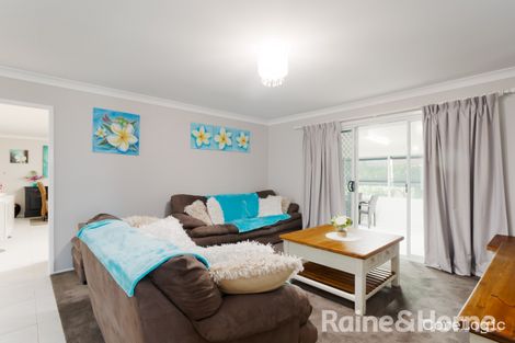 Property photo of 40 Green Point Drive Belmont NSW 2280