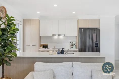 Property photo of 9/31 Miller Boulevard Lawnton QLD 4501