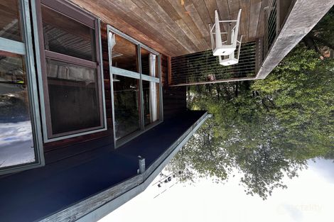 Property photo of 6 Reid Court Tawonga South VIC 3698