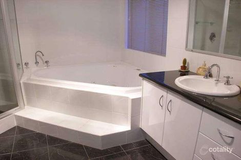 Property photo of 16 Orixa Crescent Stirling WA 6021