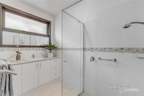 Property photo of 2/47 Clyde Street Kew East VIC 3102