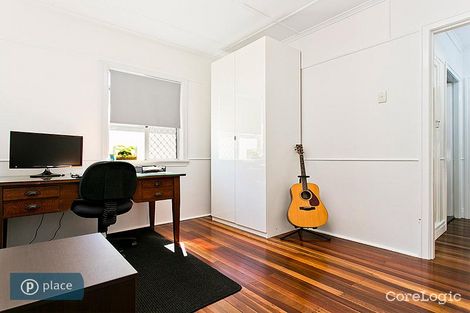 Property photo of 18 Vale Street Wavell Heights QLD 4012