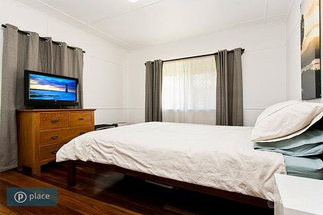 Property photo of 18 Vale Street Wavell Heights QLD 4012