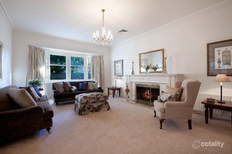 Property photo of 25 Grange Road Kew VIC 3101