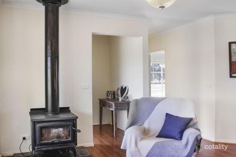 Property photo of 28 Connor Court Ballan VIC 3342