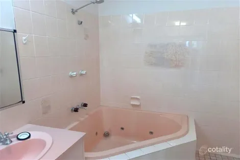 Property photo of 11 Beaver Street Clifton Beach QLD 4879