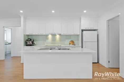 Property photo of 116 Lakeview Promenade Newport QLD 4020
