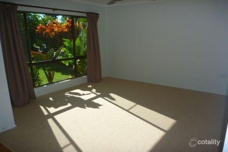 Property photo of 5 Tarana Close Caravonica QLD 4878