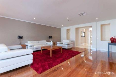 Property photo of 11 Ballybunion Avenue Craigieburn VIC 3064