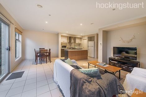 Property photo of 11 Egret Way Pakenham VIC 3810