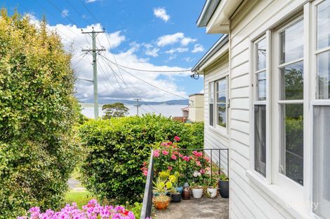 Property photo of 1 Winmarleigh Avenue Taroona TAS 7053