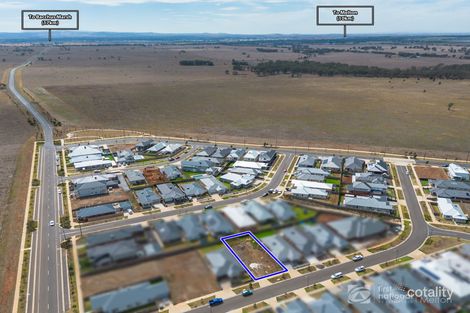 Property photo of 18 Hazelmere Avenue Eynesbury VIC 3338