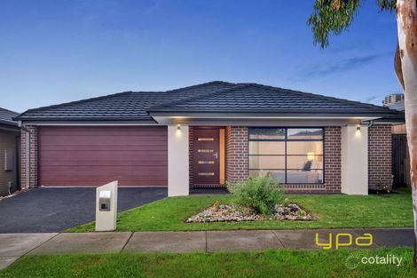 Property photo of 18 Canopy Grove Cranbourne East VIC 3977