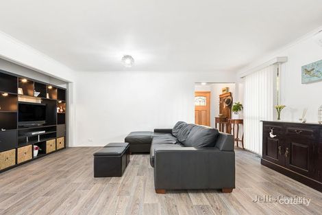 Property photo of 27 Mannish Road Wattle Glen VIC 3096