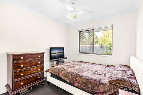 Property photo of 11 Oakvale Avenue Holmview QLD 4207