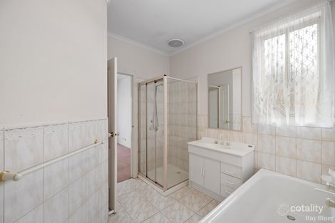 Property photo of 3 Armstrong Court Roxburgh Park VIC 3064
