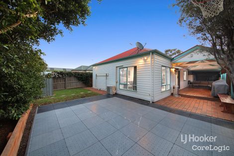 Property photo of 52 Foxwood Drive Point Cook VIC 3030