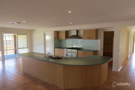Property photo of 12 Holmwood Crescent Doreen VIC 3754