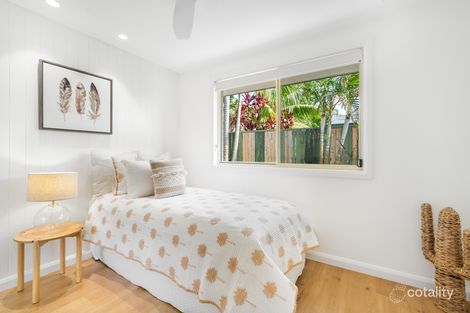 Property photo of 24 Forresters Beach Road Forresters Beach NSW 2260