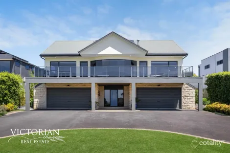 Property photo of 4 Thames Place Mount Martha VIC 3934