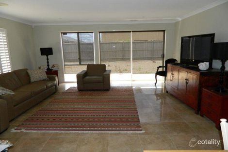 Property photo of 108 Black Dog Drive Brookfield VIC 3338
