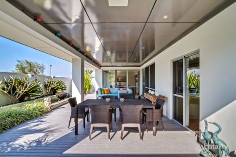 Property photo of 2 Nougat Crescent Yalyalup WA 6280