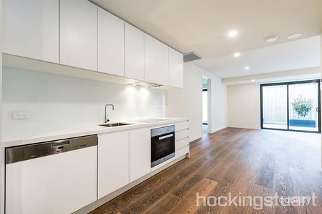 Property photo of 2G/15 Small Street Hampton VIC 3188