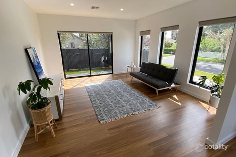 4b Mclean Cres, Dandenong North, VIC 3175