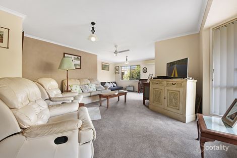 Property photo of 8 Selkirk Court Highfields QLD 4352